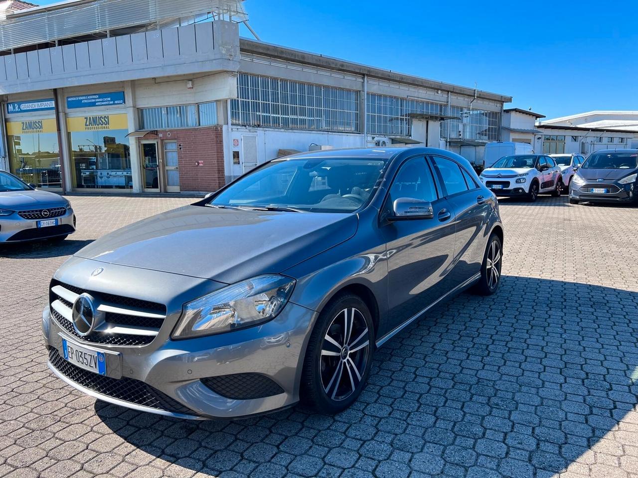 Mercedes-benz A 180 CDI BlueEFFICIENCY Premium