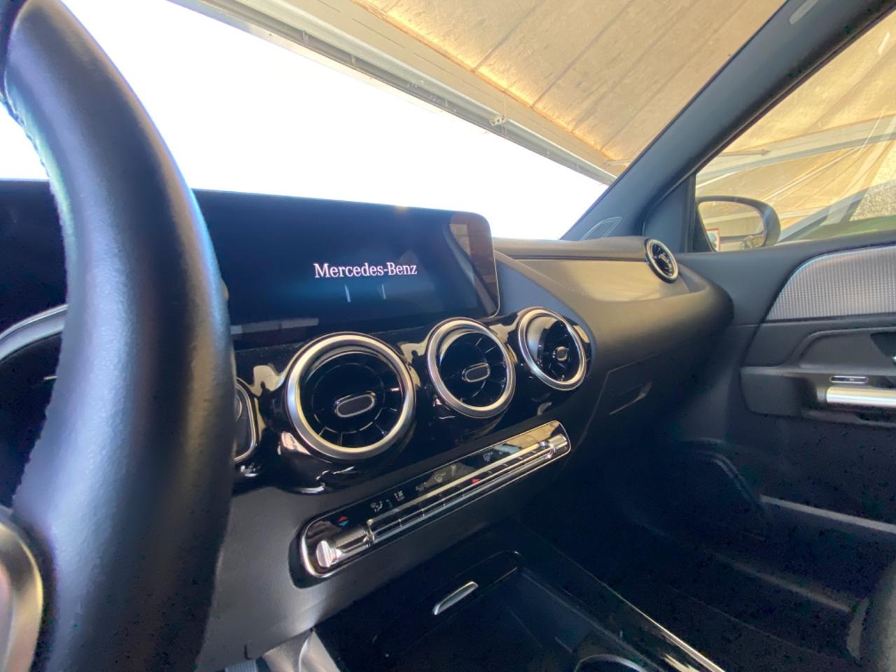 Mercedes-benz B 180 B 180 d Automatic