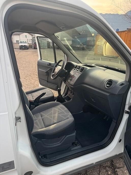 Ford transit courier 88CV 1.8 DTCI