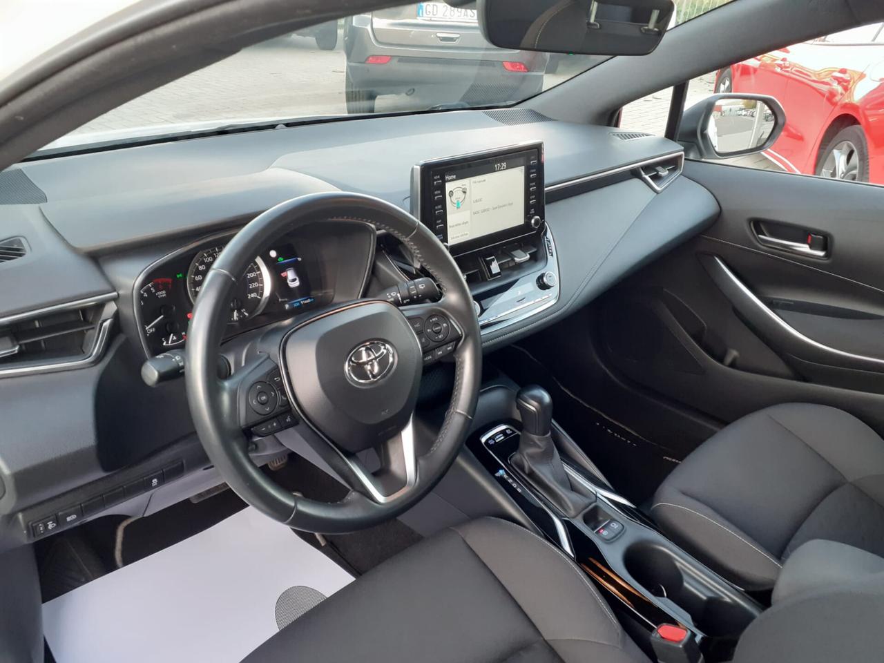 Toyota Corolla SW Touring Sports 1.8 Hybrid Active