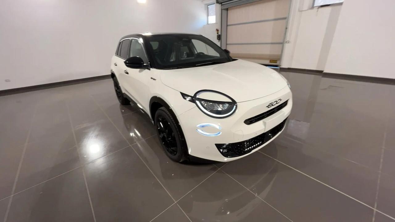 Fiat 600 Hybrid 110 CV DCT MHEV Sport Edizione Milano Cortina 26