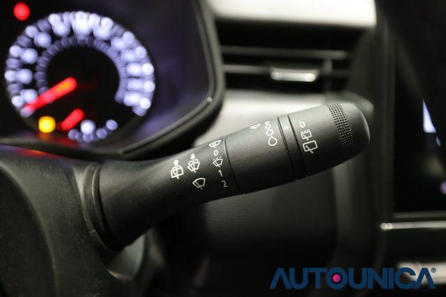 RENAULT Clio TCE 90 CV 5 PORTE BUSINESS FARI LED