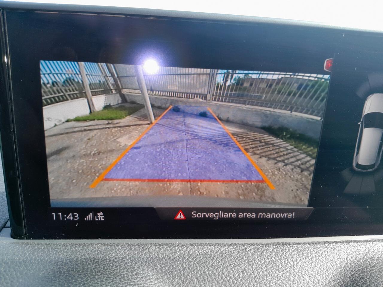 AUDI Q2 30 TDI LINE EDITION DESIGN CAMBIO AUTOMATICO