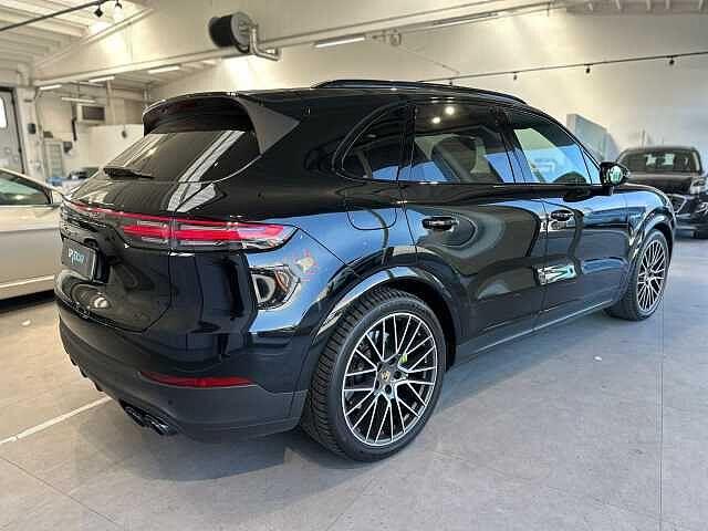 Porsche Cayenne 3.0 V6 E-Hybrid