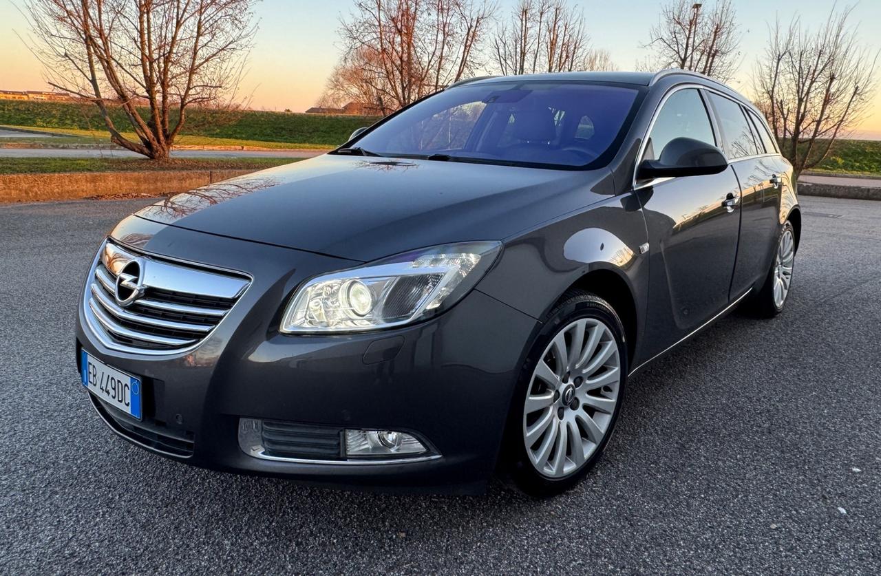 Opel Insignia 2.0 Turbo 4x4 Sports Tourer Cosmo
