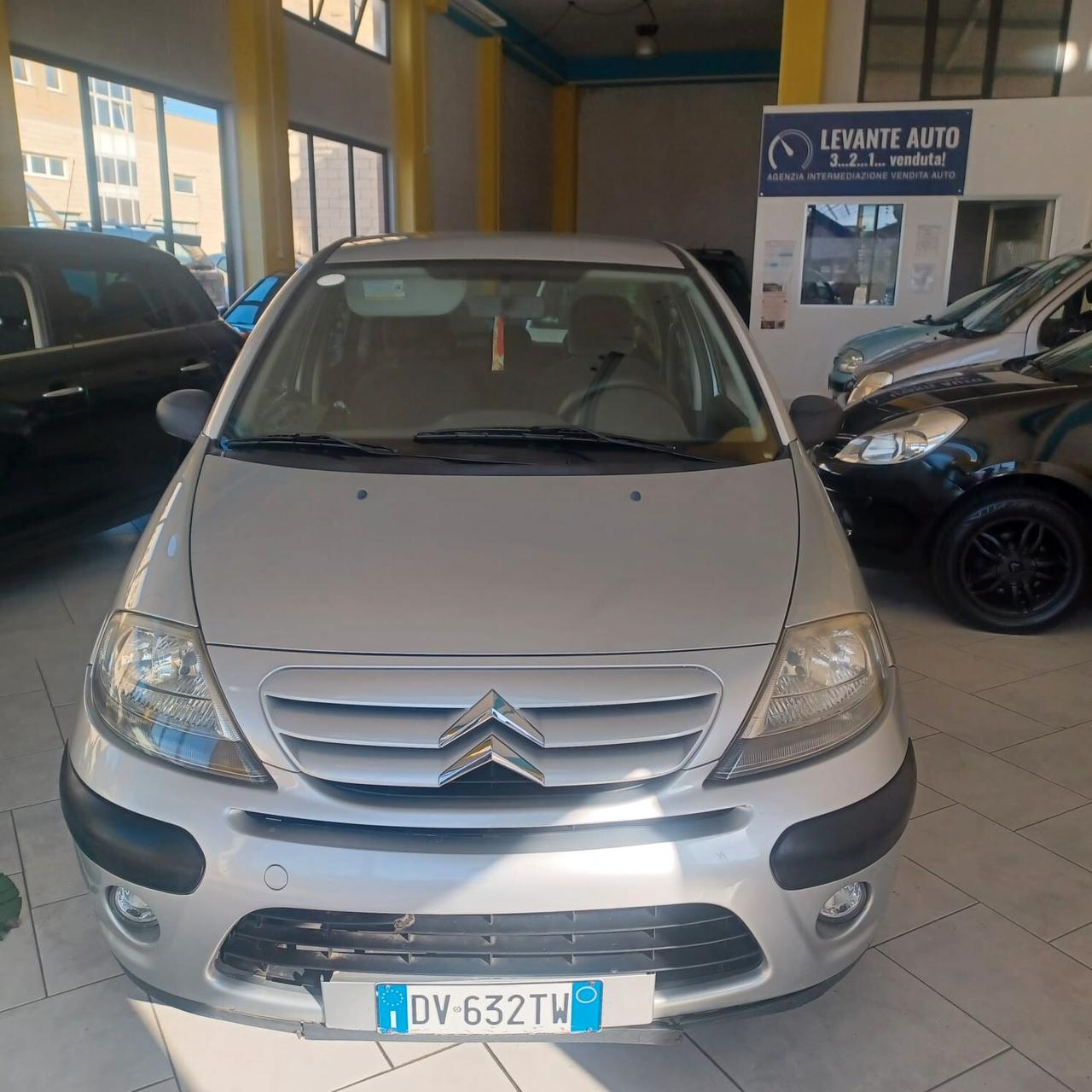UNICO PROPRIETARIO C3 1.1 NEOPATENTATI
