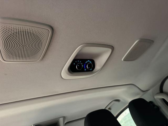 FORD Tourneo Custom 320 2.0 L2 EcoBlue 185CV aut. PL Titanium X