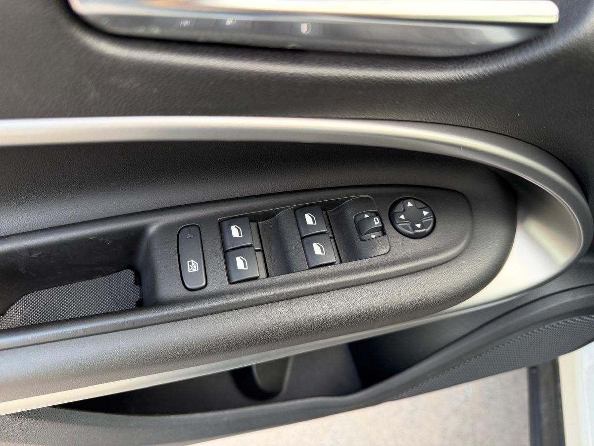 JEEP - Avenger - 1.2 Turbo 100 CV Summit