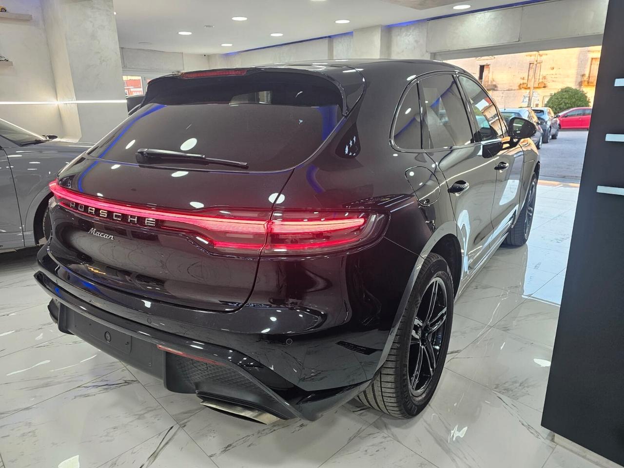 NUOVA PORSCHE MACAN TURBO 2.0 BENZINA 265CV CHRONO SPORT PACK