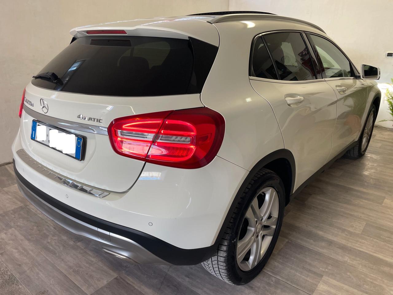 Mercedes-benz GLA 200 d Automatic 4Matic Premium Tetto Pelle
