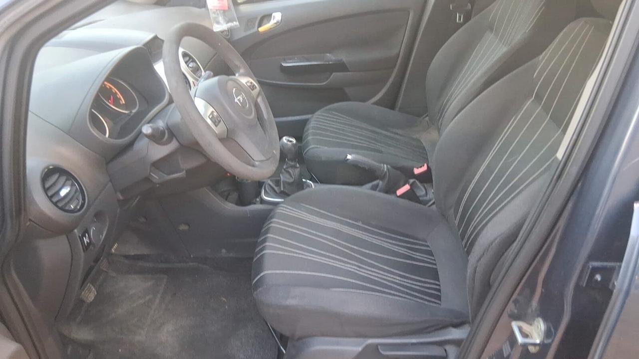 Opel Corsa 1.2 80CV 5 porte GPL-TECH Edition