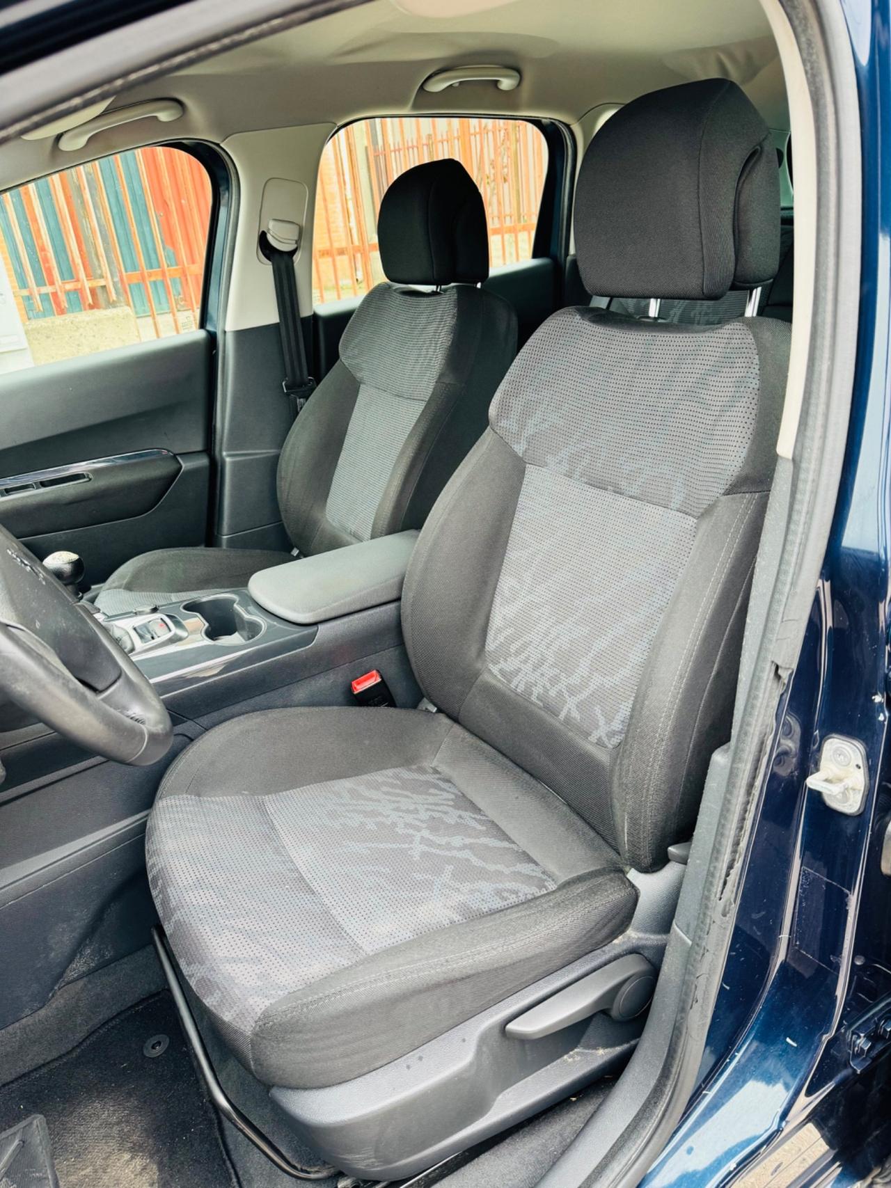 Peugeot 3008 1.6 HDi 112CV Outdoor