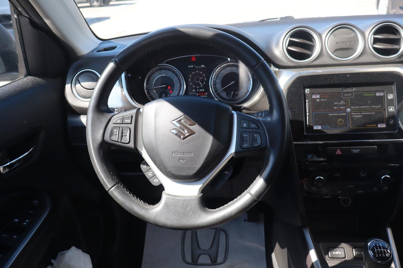 Suzuki Vitara 1.4 Hybrid Top