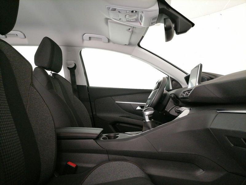 Peugeot 3008 1.2 puretech t Active s&s 130cv my18