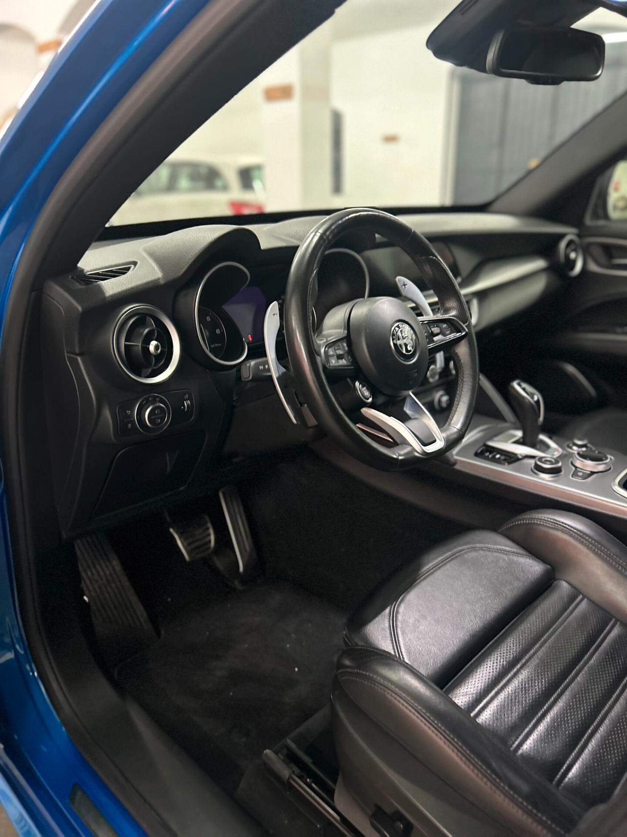 Alfa Romeo Stelvio 210 CV AT8 Q4 Veloce