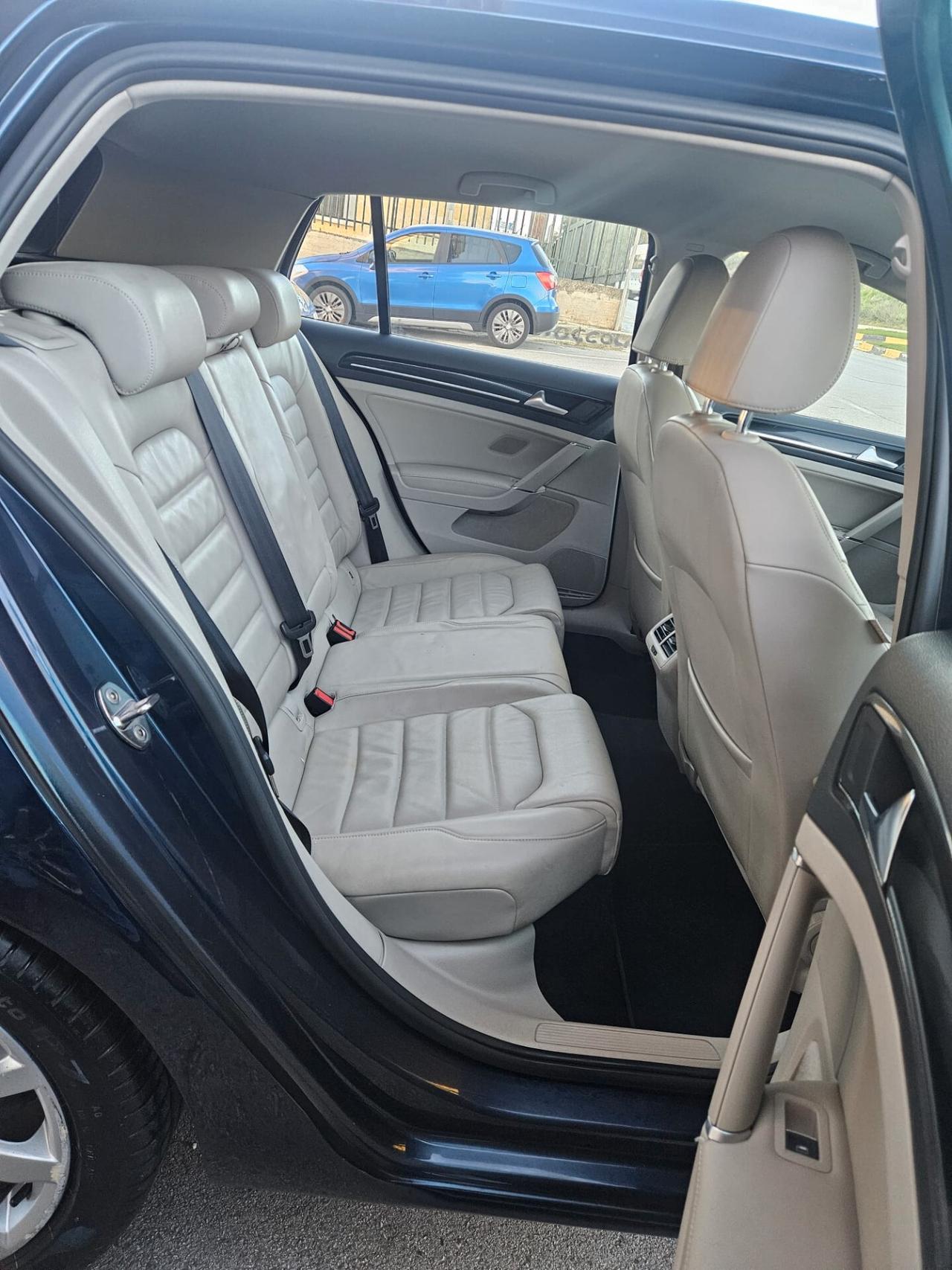 Volkswagen Golf 2.0Tdi 150cv autom. Highline pelle tot