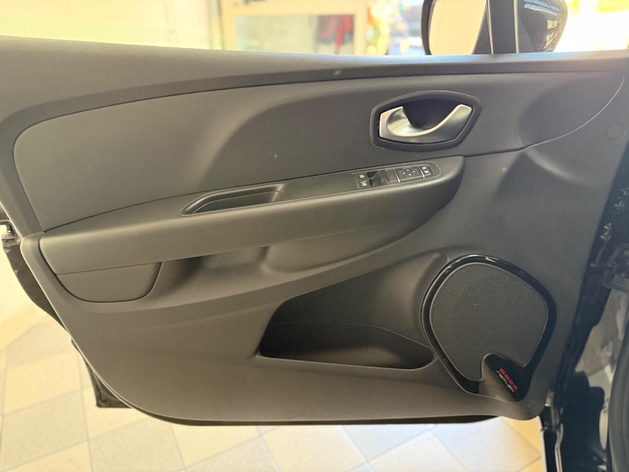 Renault Clio dCi 8V 75CV Start&Stop 5 porte Energy Zen