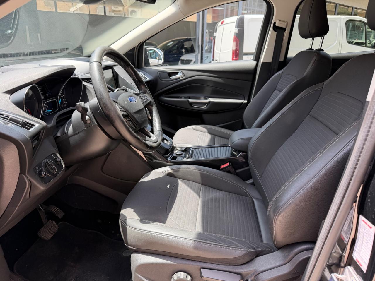 Ford Kuga 1.5 TDCI 120 CV Powershift Titanium 2018