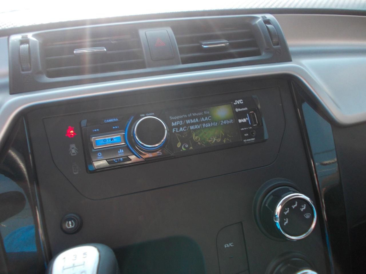 Mahindra KUV100 1.2 VVT K6+KM37170 SI NEOPATENTATI