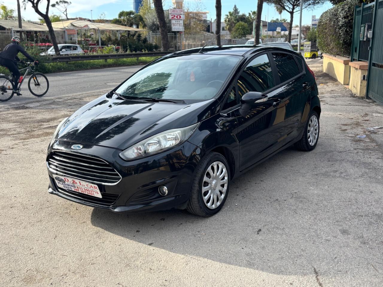 Ford Fiesta 1.5 TDCi 75CV 5 porte Titanium