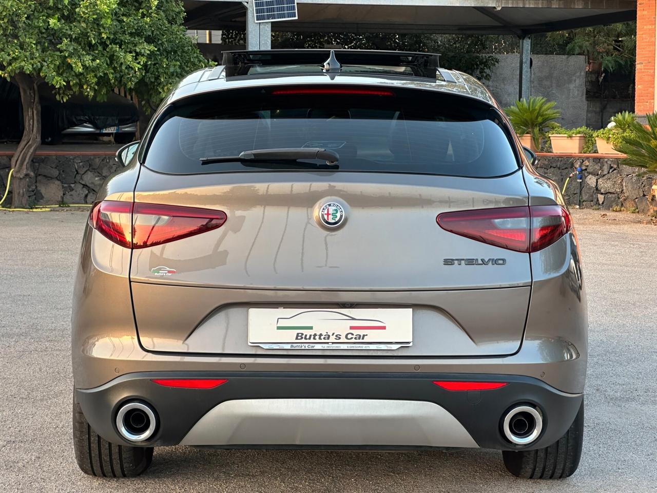 Alfa Romeo Stelvio 2.2 Turbodiesel 180 CV AT8 RWD Executive