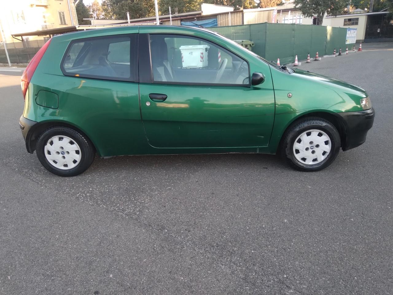 Fiat Punto 1.2i 60cv cat 3 porte x neopatentati
