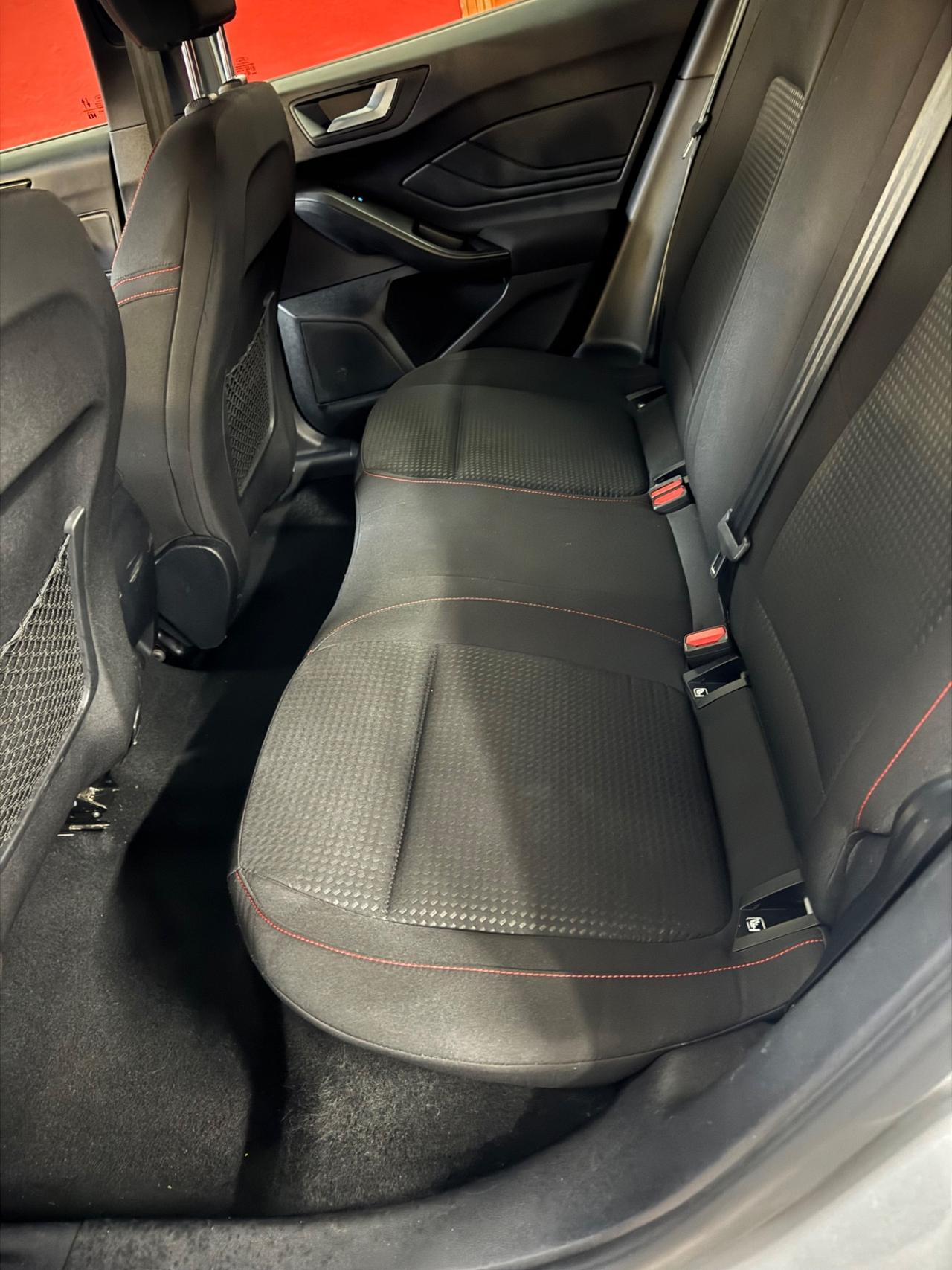 Ford Focus 1.0 EcoBoost Hybrid 155 CV Powershift SW ST-line