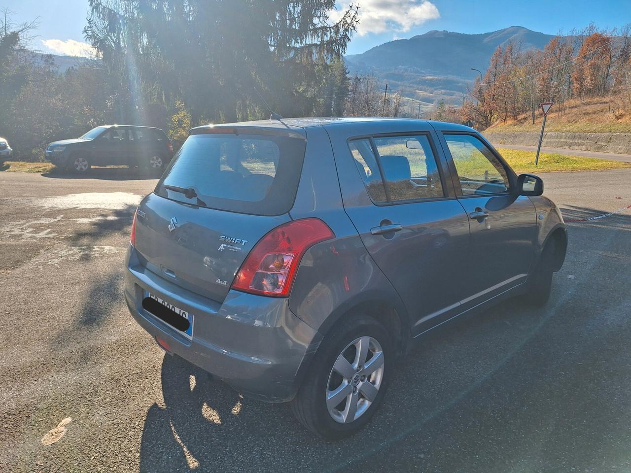 Suzuki Swift 1.3 4x4 5p. GL