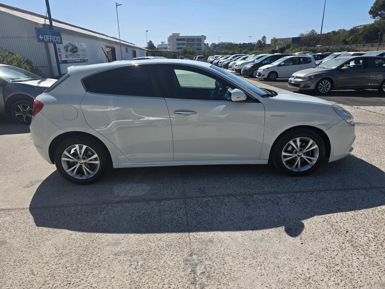 Alfa Romeo Giulietta 1.6 JTDm-2 105 CV Distinctive