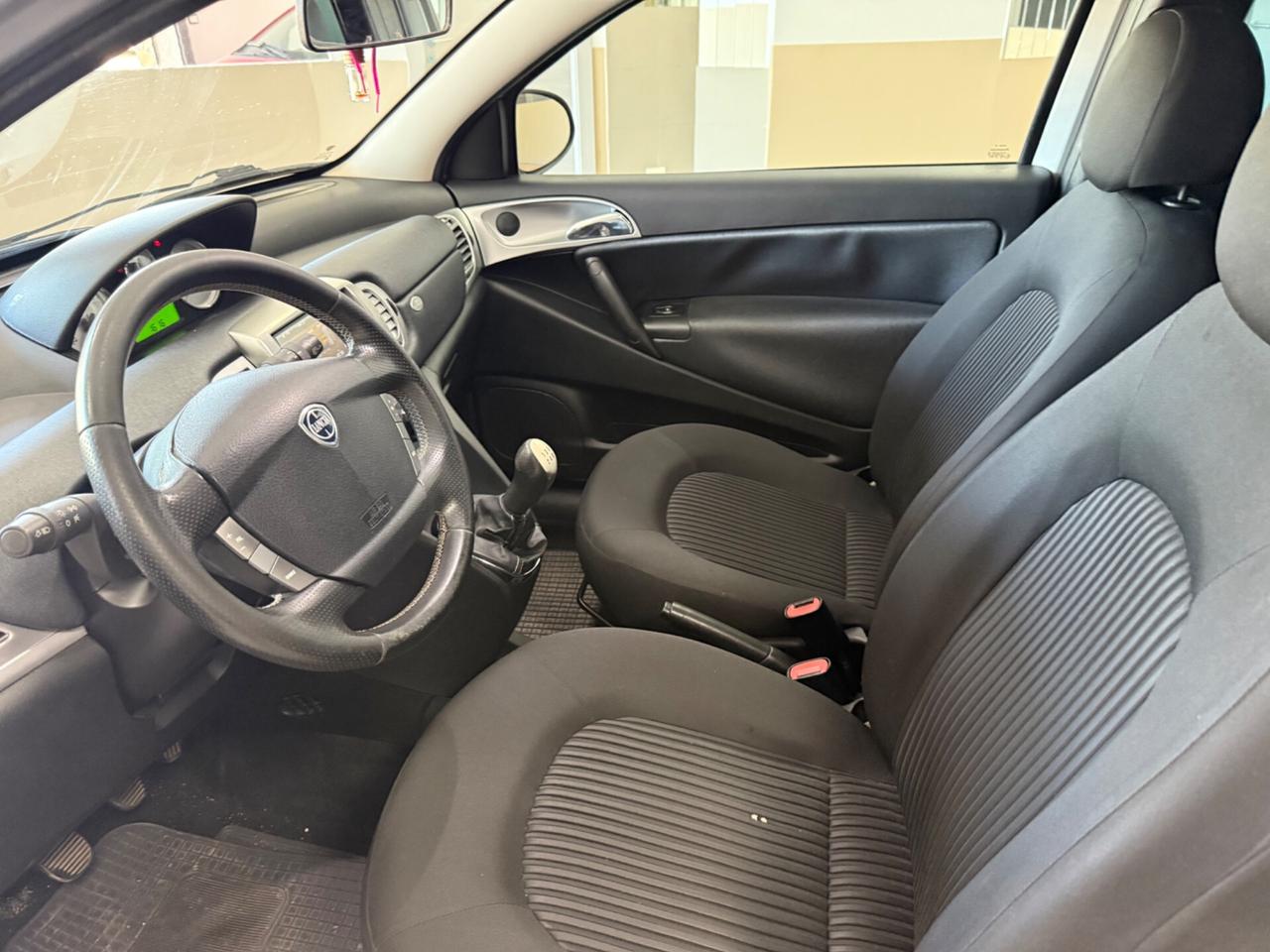 Lancia Ypsilon 1.3 MJT 75 CV Platinum