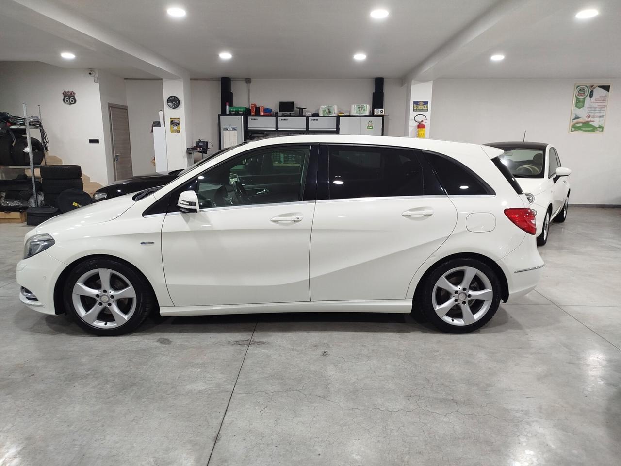 Mercedes-benz B 200 CDI Premium