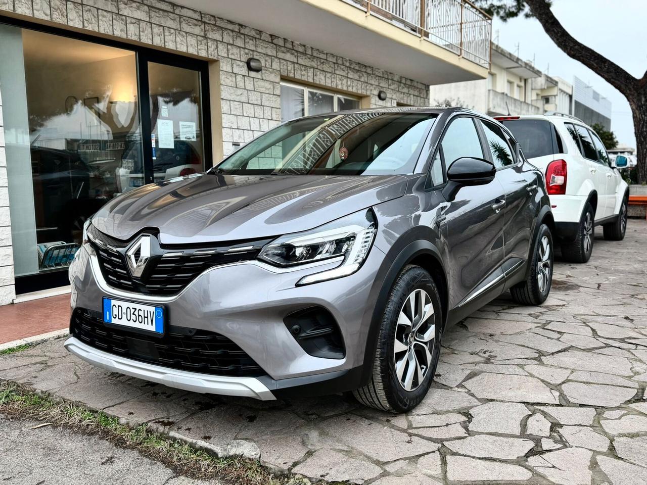 Renault Captur TCe 100 CV GPL Zen