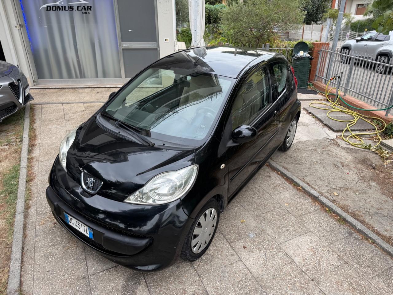 Peugeot 107 1.0 68CV 3p. Plaisir