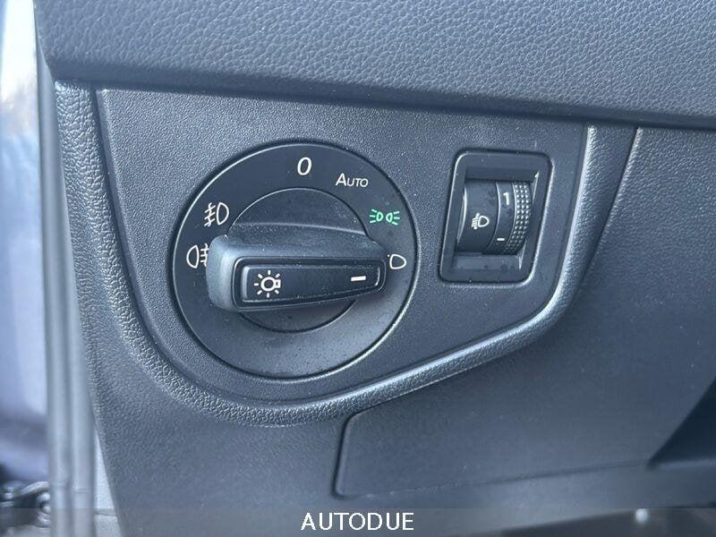 Volkswagen Polo VI 2022 1.0 tsi Life 95cv