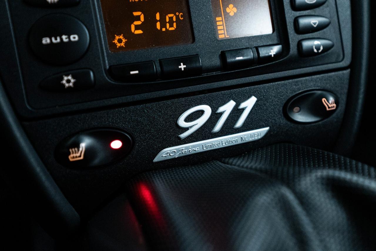 Porsche 911 Carrera 996 Quarantesimo anniversario