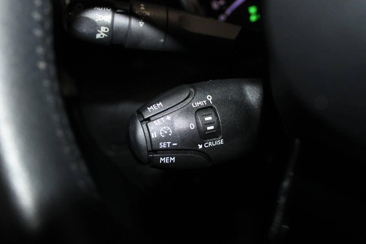 Citroen C3 Aircross 1.2 puretech Shine s&s 110cv eat6 Con NAVIGATORE