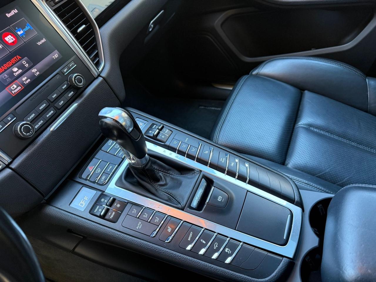 Porsche Macan 3.0 S tetto panoramico e gancio traino