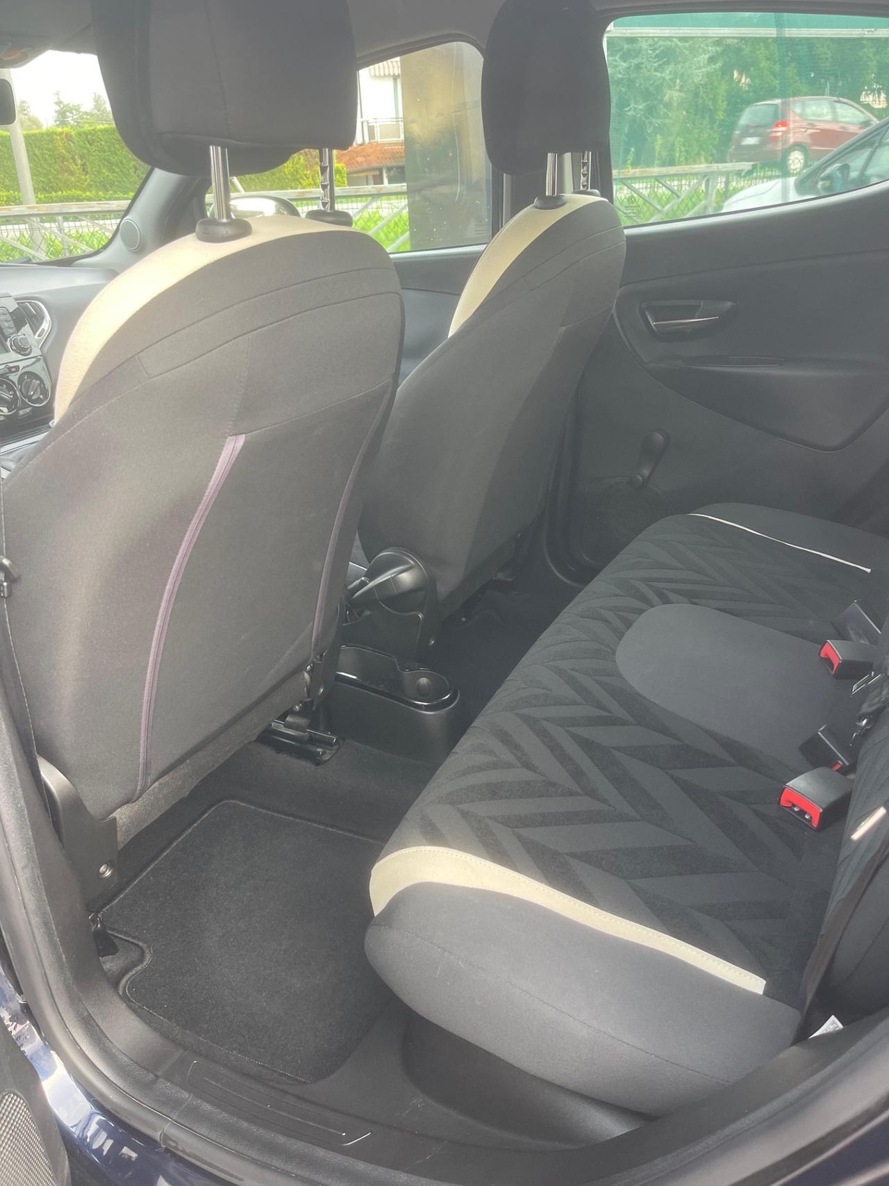 Lancia Ypsilon 1.2 69 CV 5 porte Platinum