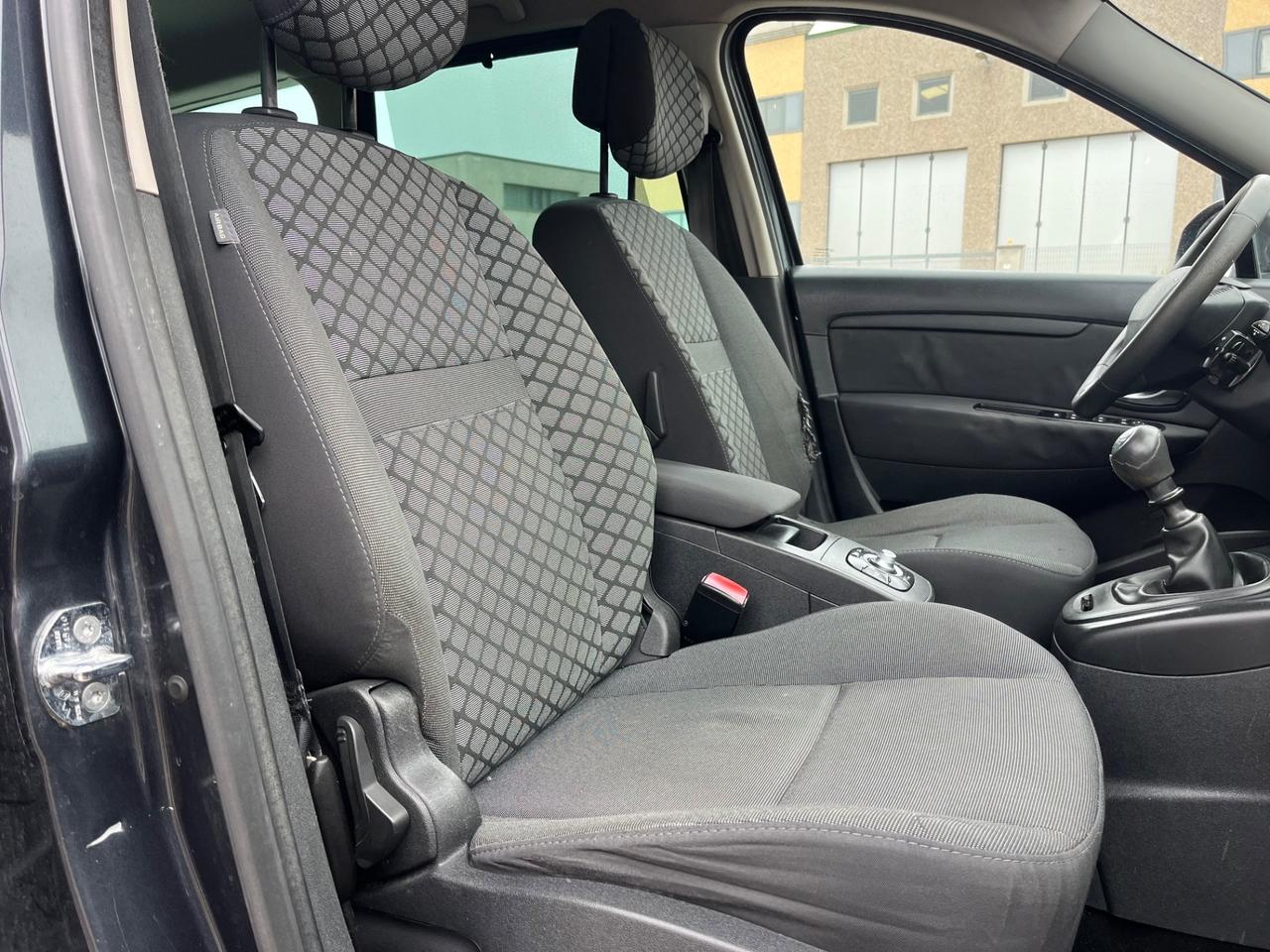 Renault Scenic Scénic 1.5 dCi Dynamique 7 Posti