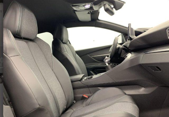 PEUGEOT 3008 PureTech Turbo 130 S&S Allure Pack