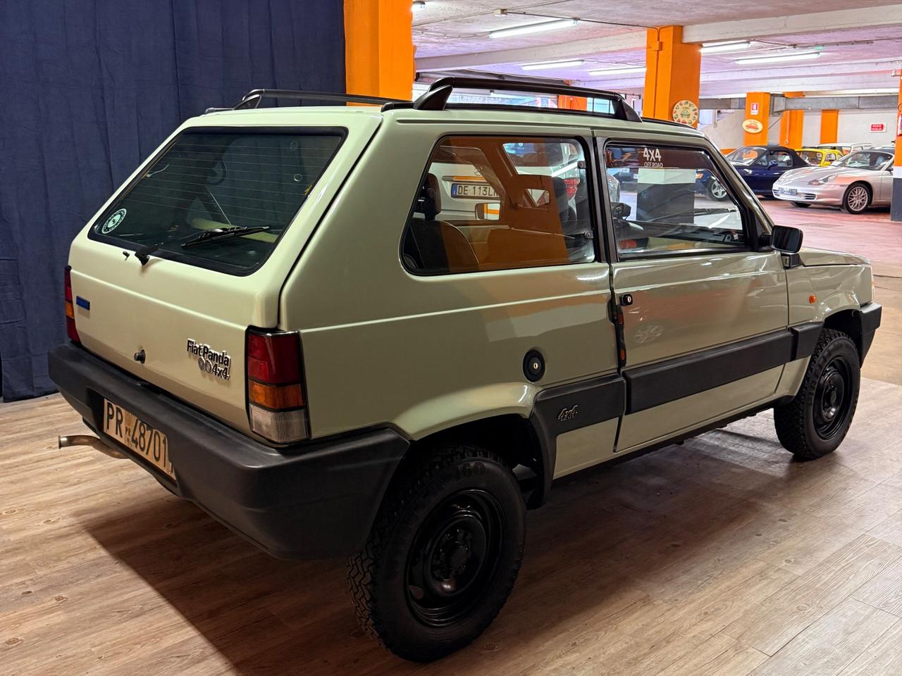 MERAVIGLIOSA PANDA 4 × 4 IN CONDIZIONI DA VETRINA ISCRITTA AS