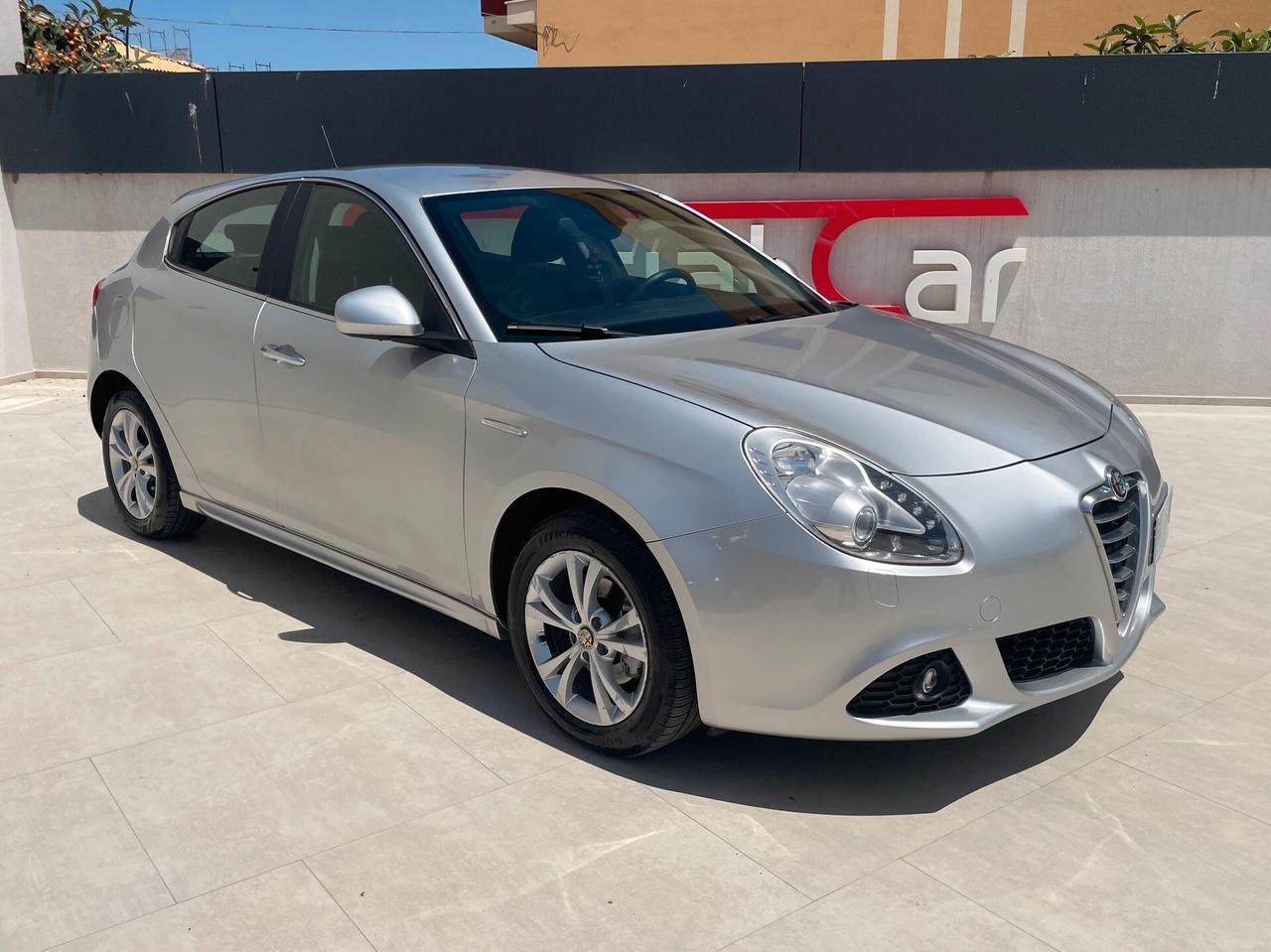 Alfa Romeo Giulietta 1.6 JTDm-2 105 CV Distinctive