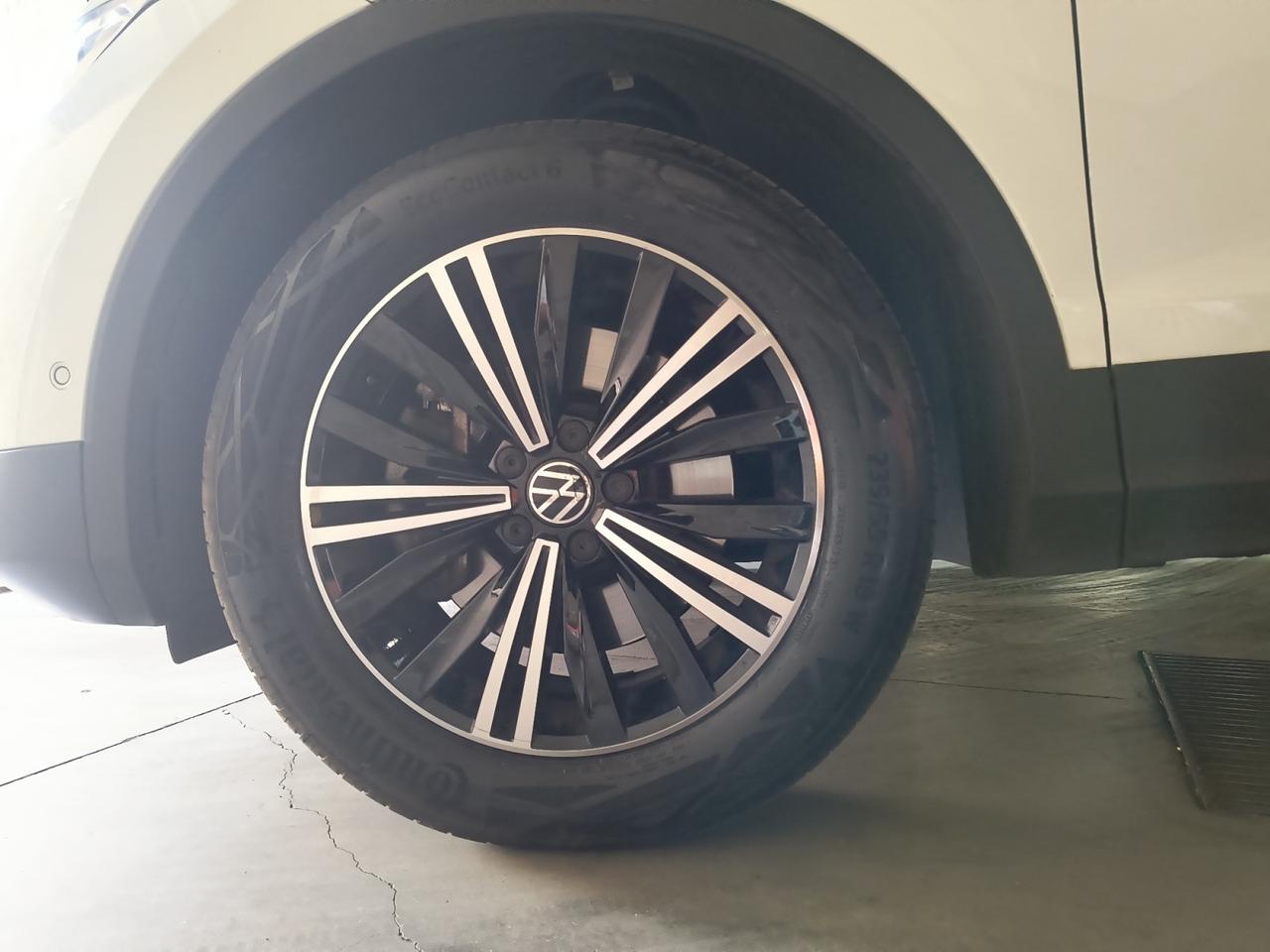 VOLKSWAGEN Tiguan II 2021 - Tiguan 1.4 tsi eh Elegance dsg