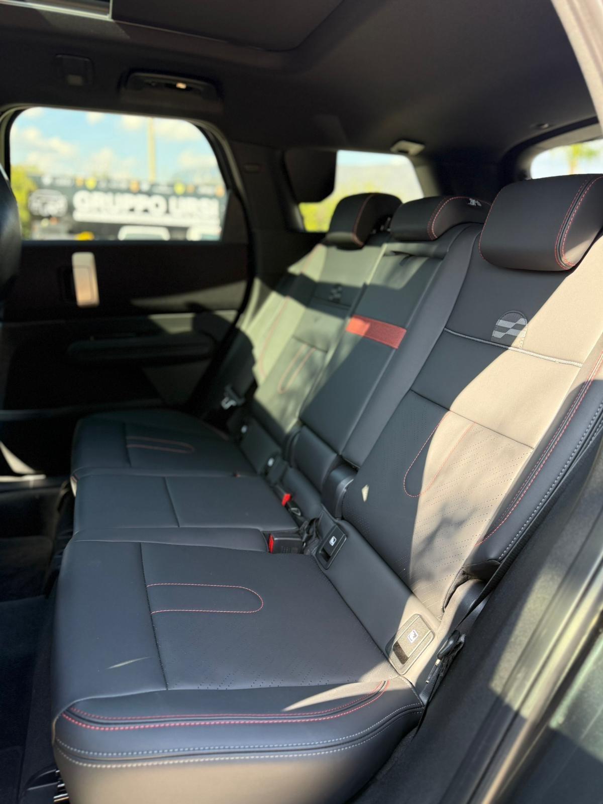 Mini John Cooper Works Countryman ALL4 JCW