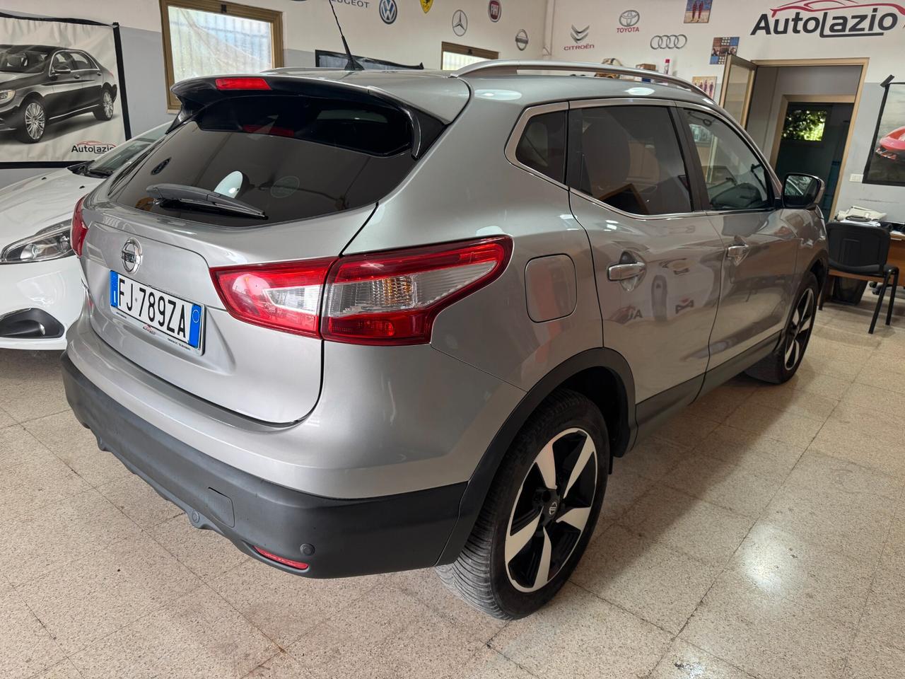 Nissan Qashqai 1.5 dCi N-Connecta TETTO-NAVI-XENON