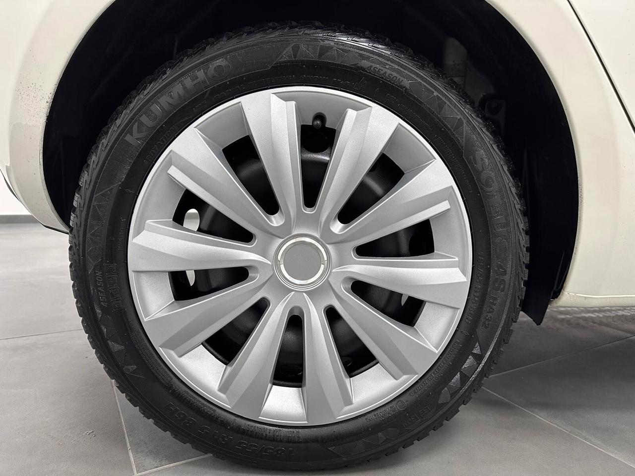 Lancia Ypsilon 1.2 69 CV 5 porte GPL Ecochic Gold - NeoPatentati