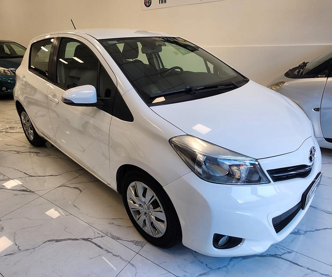 Toyota Yaris 1.4 D-4D 5 porte Lounge