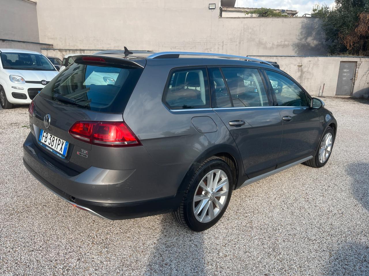 Volkswagen Golf Variant Alltrack 1.6 TDI 4MOTION Executive BMT