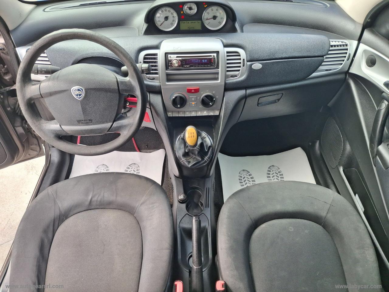 LANCIA Ypsilon 1.2 69 CV Platinum