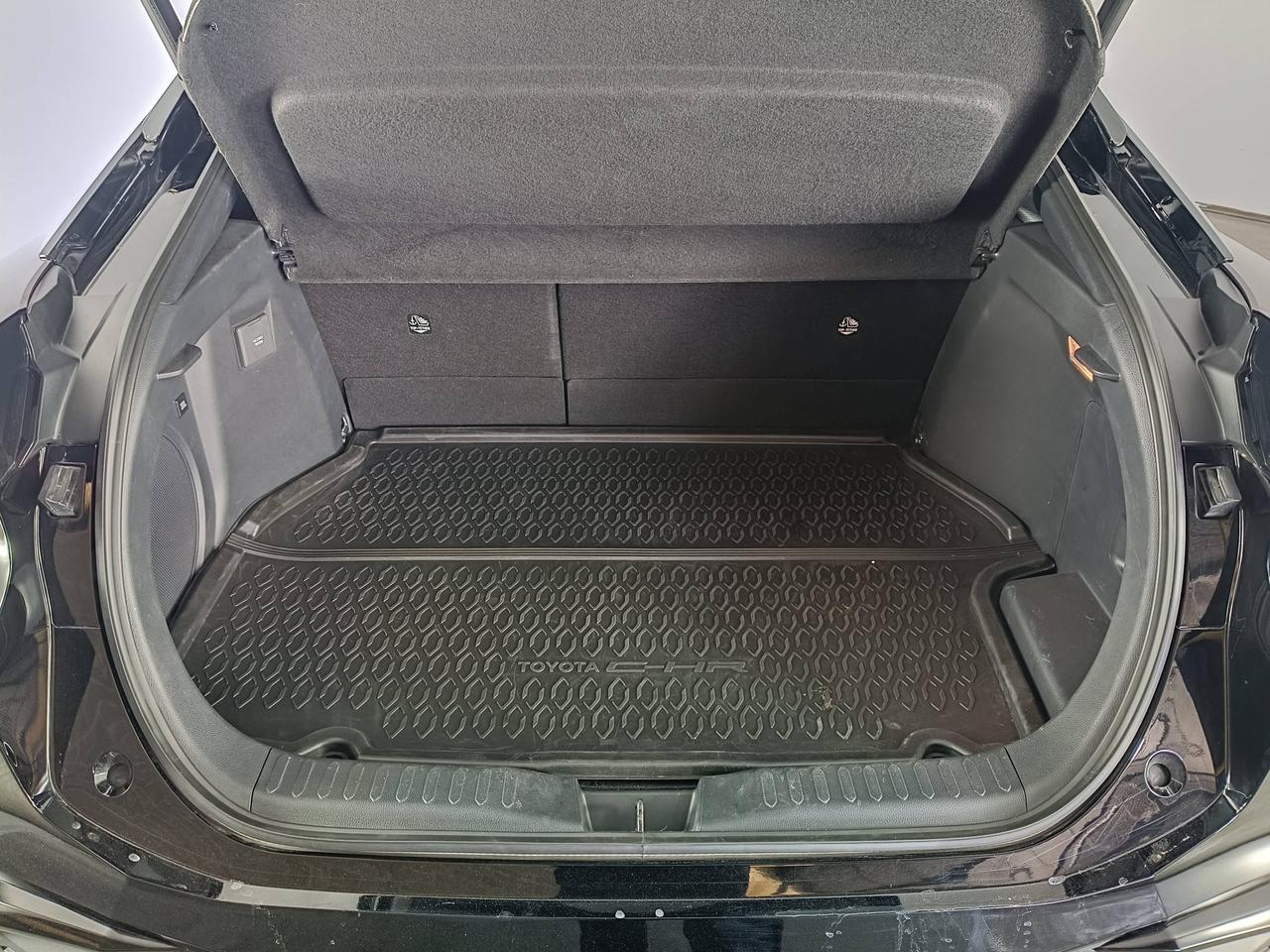 TOYOTA C-HR II 2023 - C-HR 2.0 phev Lounge Premiere fwd e-cvt